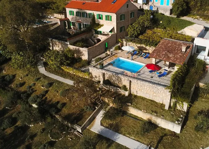 Milka Mit Privatem Pool By Interhome *