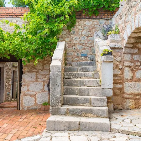 Milka Mit Privatem Pool By Interhome Holiday home Crikvenica